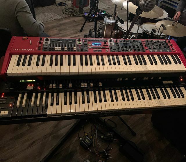 Rocknard's tweet photo. Rehearsal #iseenord #hammondxk5 #sharirowe #musician #tone #line6 #64audio #ultimatesupport https://t.co/mG4CFzB9bb https://t.co/NRz38X3Sg4