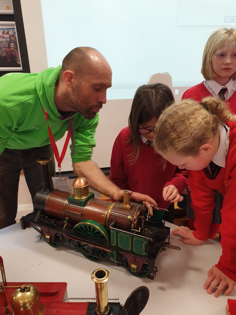 HightownJIN's tweet photo. What a great afternoon years 1 & 2 and years 5 & 6 had working with the guys from the Steam workshop. A big thank you for coming in and sharing all the fantastic steam engines with the children #woww2020 #breakingbarriers #funtimes #fullsteamahead https://t.co/FE10yKYTNR