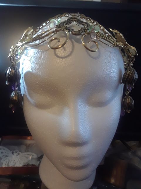 magicaconsortum's tweet photo. This piece should fit just about anyone, if not the creator will be at the Ball with her tools and chain to make any adjustments.

Now! look at these pictures!!! https://t.co/al8E2xbc2b