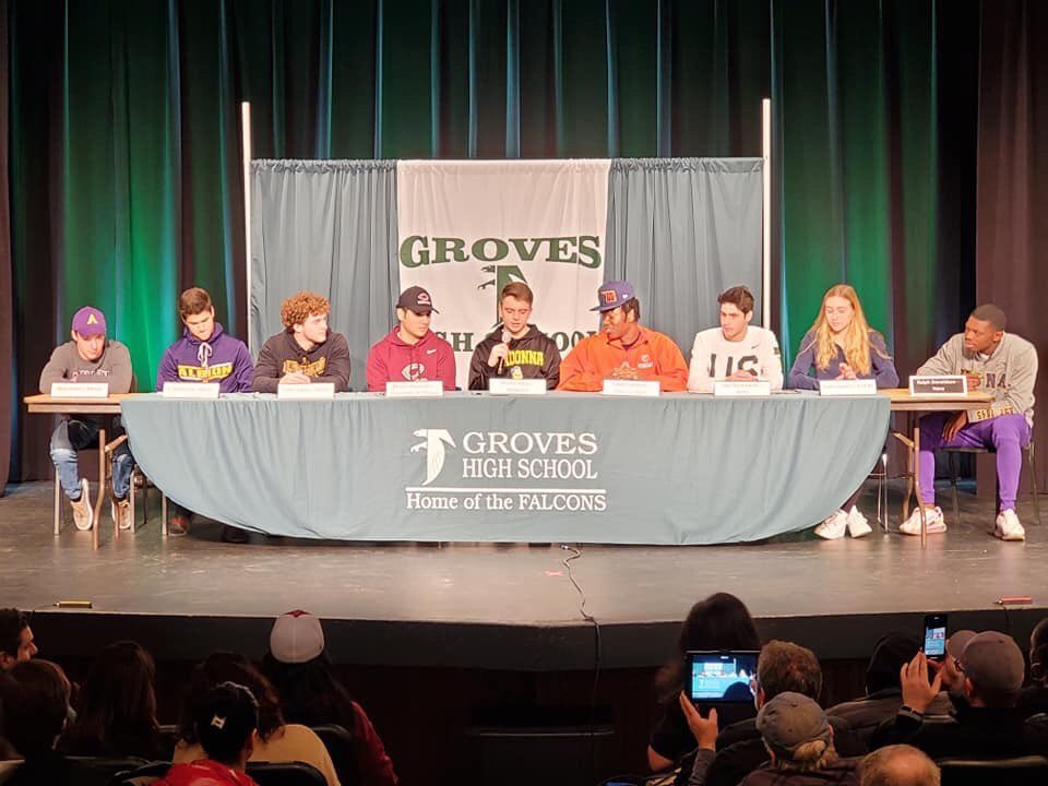 The Flock (@falconfanbase) on Twitter photo Congrats to all who signed today
Nick Johns (Albion πββοΈ)
Clayton Fox (Albion π)
Colby Taylor (Albion π)
Markis Alexander (Uchicago π)
Moritz Preuss (Madonna π)
Kaleb Coleman (Morgan State π)
Sam Shienbaum (Army π)
Katie Lucken (Michigan π£ββοΈ )
Ralph Donaldson (Navy π) Congrats to all who signed today
Nick Johns (Albion πββοΈ)
Clayton Fox (Albion π)
Colby Taylor (Albion π)
Markis Alexander (Uchicago π)
Moritz Preuss (Madonna π)
Kaleb Coleman (Morgan State π)
Sam Shienbaum (Army π)
Katie Lucken (Michigan π£ββοΈ )
Ralph Donaldson (Navy π)