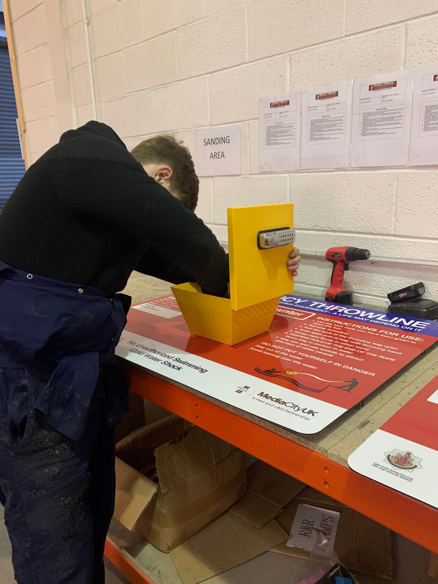 ReachandRescue's tweet photo. Production Operative Kane working hard today to get the 10 Portsafe's ready for @PeelPorts @MediaCityUK @manchesterfire. ๐
#PickUpAPole #BeWaterAware https://t.co/D3jsEpA2um