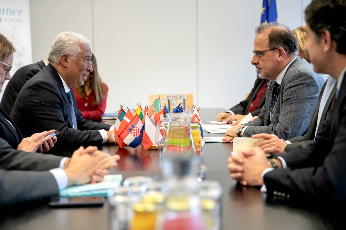 antoniocostapm's tweet image. Se queremos ter novas ambições estratégicas temos de dotar a União Europeia com os meios necessários. A #UE tem de ter um orçamento à medida das suas ambições e a política de coesão tem um papel fundamental.