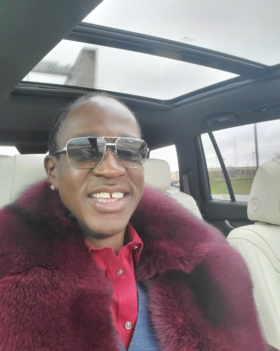 JAKAFELLAMOVIN's tweet image. Top of the mornin'...... Keep it movin and keep em guessin'.  #jakafella #datpart💯 #summoofit