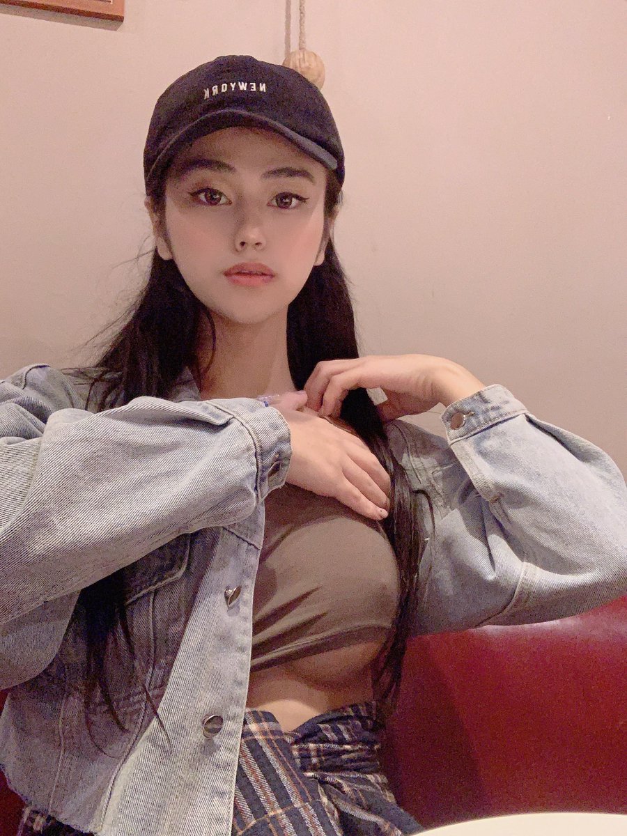 我騷我驕傲
反正我又不是騎在你身上
你是在三小😊 https://t.co/9NfRiSa38n