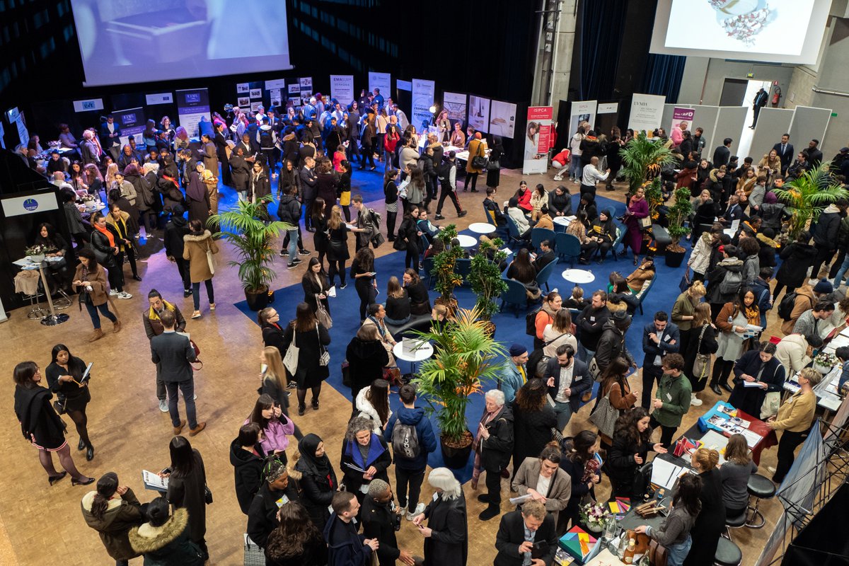 LVMH's tweet photo. Succès de la 5e édition du Village de l’Institut des métiers d’Excellence LVMH (IME). L'événement organisé le 4 février à Clichy-sous-Bois a rassemblé plus de 1 000 jeunes autour des métiers du Groupe et de ses Maisons. 
https://t.co/MAYASbgczj
#IMELVMH  #LVMHtalents https://t.co/fwcVQrUuBH