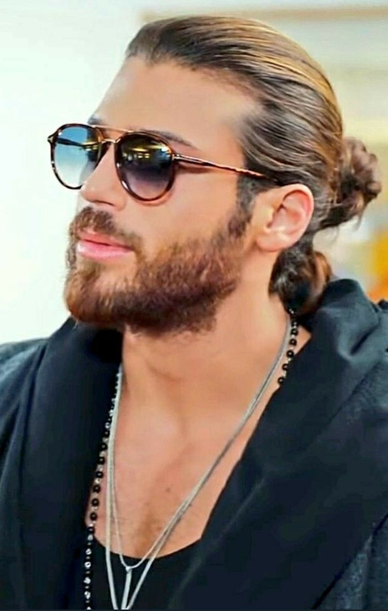 patriziaeraldi1's tweet photo. Il Miglior Attore Turco è #CanYaman #DAIFA2020 @daifaofficial #DAIFA https://t.co/RS4jOvovHw