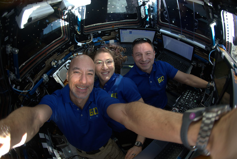 ESA_fr's tweet image. Pendant son séjour à bord de la Station, @astro_luca a partagé sa mission sur les réseaux sociaux. Retrouvez ici ses plus belles photos 👉flic.kr/s/aHsmFuMtuW
Laquelle est votre préférée? #MissionBeyond