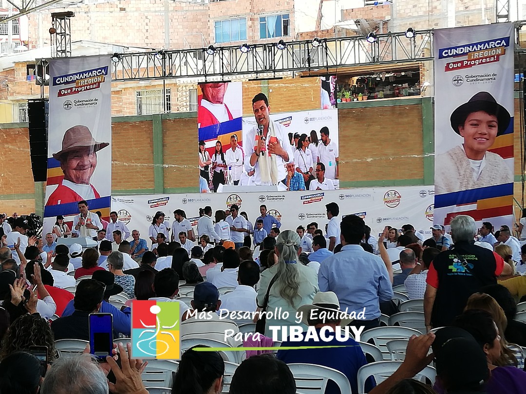 AlcaldiaTibacuy's tweet photo. #LaRutaDelProgreso
#MasDesarrolloyEquidad
Hoy con el Gobernador de Cundinamarca Dr Nicolás García, hicimos varias peticiones en temas de : Agua, maquinaria, deportes, sector agrícola e infraestructura, entre otros en beneficio de la comunidad Tibacuyense. https://t.co/v2XBjCILg6
