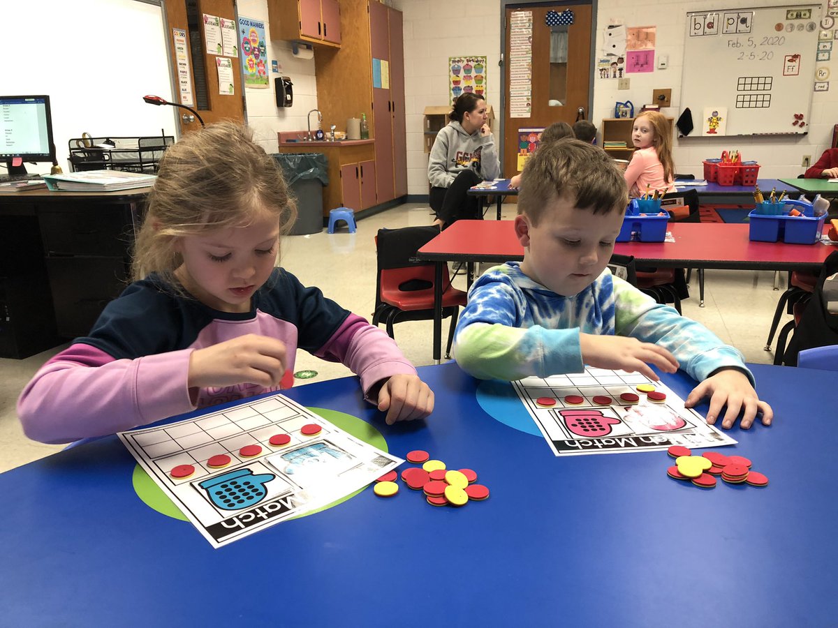 mcnspowell's tweet photo. Working with numbers 10-20 in math groups. #PLEShines #GARRARDShines #LevelUp https://t.co/EgskMxs8Dn