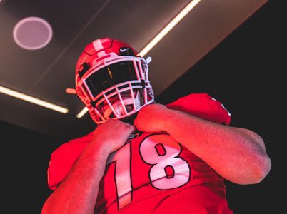 milesjohnson76's tweet photo. I am officially a Georgia Bulldog‼️#godawgs @Mansell247 @ReuseRecruiting @KirbySmartUGA @GeorgiaFootball @CoachSchuUGA @CoachEGordon @CoachMattLuke @RecruitGeorgia @NwGaFootball @chadmcheatham @Fannincountyfb @GeorgiaDawgs365 @UGAFTBL https://t.co/i8JlV2uYFE
