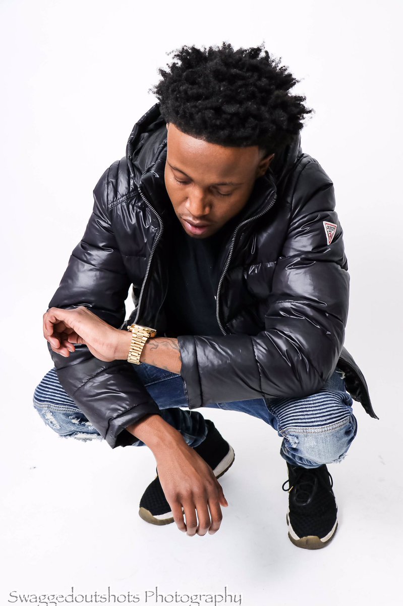 LorMauddd's tweet image. “Luv it when she tell me I’m her daddy🦍like I birthed her👶🏽make me make a song🎶about it, 8 bar verse her”😘🤣#MoWorld💔 #FreeDaGuys🔓