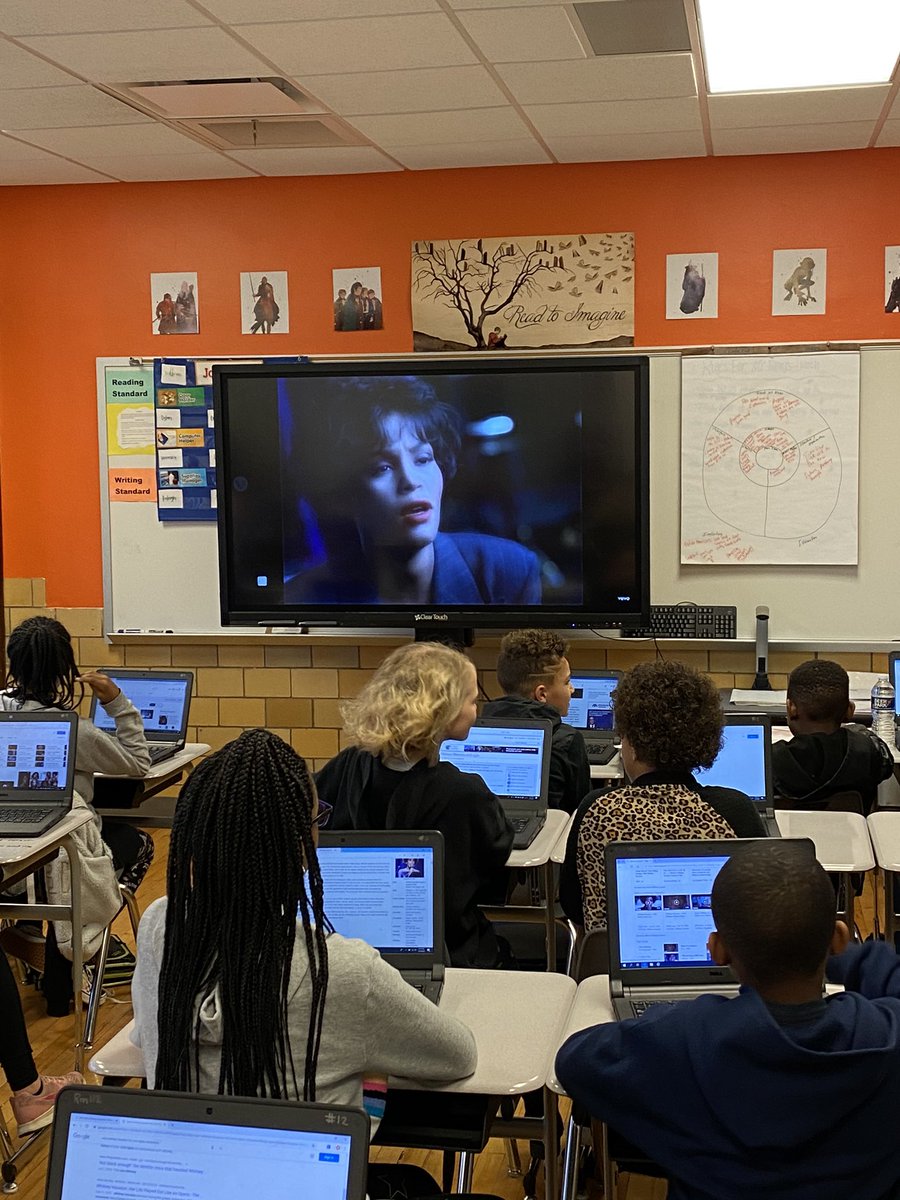 BrayGrade's tweet photo. Thanks @Music_MrsWalle for reminding me of the Whitney Houston/Dolly Parton connection! Kids loved writing Whitney Houston’s biography today! #proudWBteacher #wbgrowsme https://t.co/Lim5BnNWeB