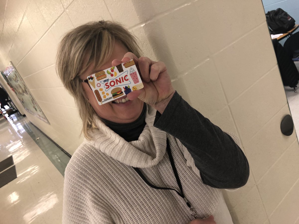 eisenhowerkris's tweet photo. These two are #GrowingCPS! Bldg teacher capacity through a #generationgenius #yolo after school. Science is being taught in depth along with literacy and math integration. Ts enjoyed cookies&milk and won prizes while learning. #cesciencegurus @CentralCabotpK4 https://t.co/DICvnADXW7