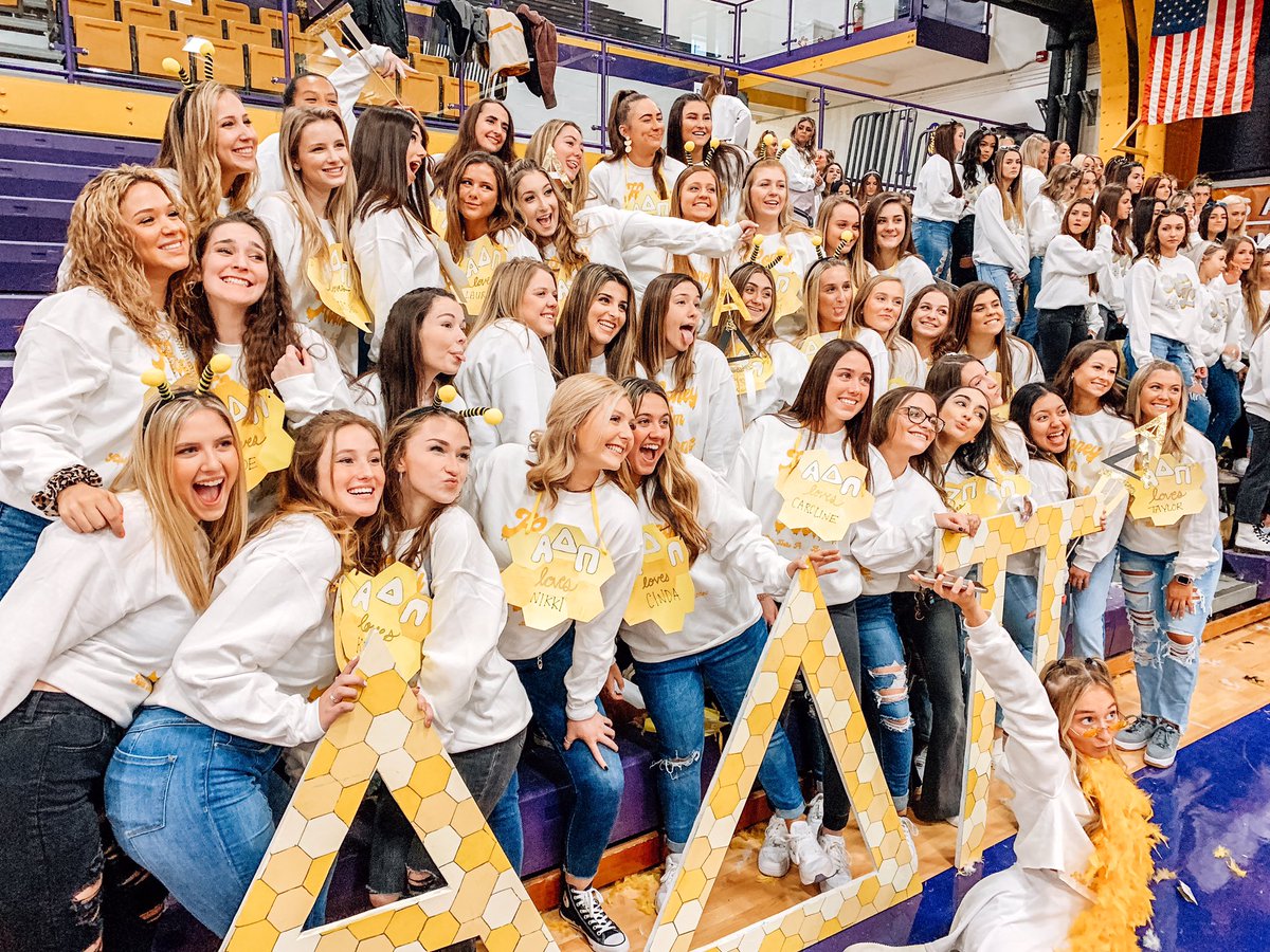 Still not over bid day!! 🤩🍯💛✨ Welcoming all our Spring ‘20 honeys with so much love 🐝💎 #wcuADPi #biddaybestday