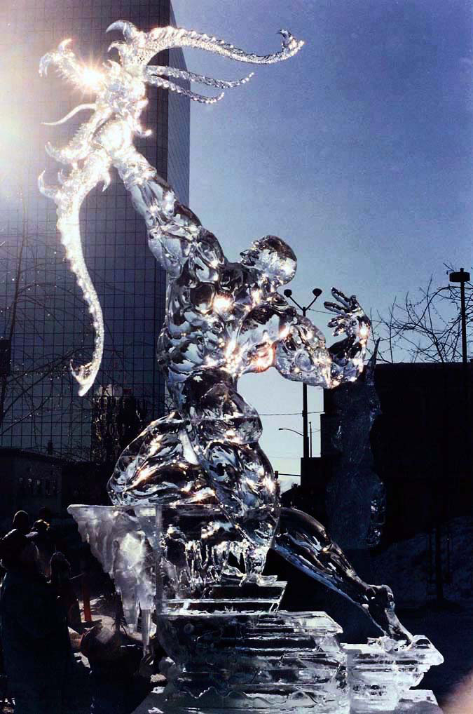 Aim for the heavens!🏹
#icesculpture #icestudio #TakeoOkamoto #okamotostudio