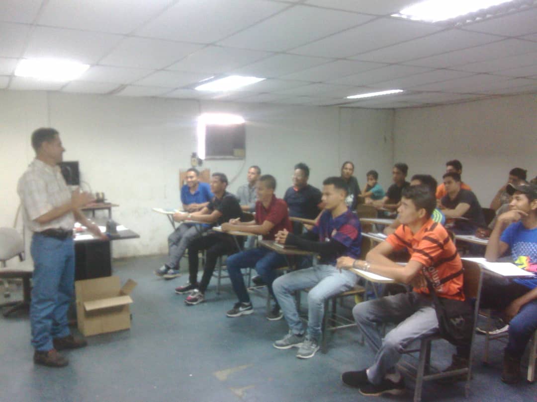 Incesmonagas's tweet photo. Con alta participación de la juventud se inician en cada uno de los programas las formaciones productivas en @incesmonagas. https://t.co/FIwcLVNAuv