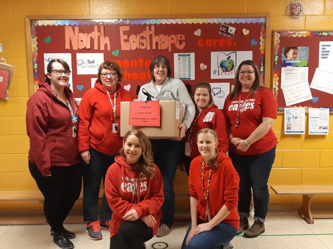 OSSTFD8's tweet photo. @Osstf8 Giving Picket photos. @osstf Support Staff at #AMSDB elementary schools that are #HereForStudents. Maitland River PS, North Easthope PS, Northwoods PS, SeaforthPS https://t.co/ujJHpUTHoa