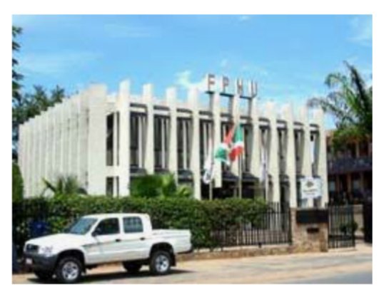 Claudenshim's tweet photo. Avec ses 30 ans d'expérience, le Fonds de Promotion de l'Habitat Urbain reste le leader dans le financement du logement décent au #Burundi
"Confier votre épargne retraite au #FPHU et réaliser votre rêve immobilier" @DNgendakumana ADG https://t.co/C7MRDn7nuQ