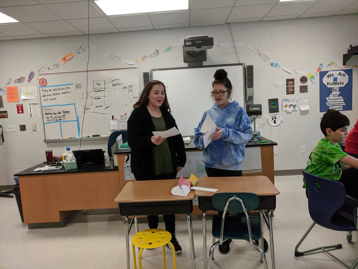 BeckyTri1's tweet photo. LOVE these two awesome 8th graders for sharing their origami talents with #TriMusketeers today during advisory! They will be missed next year and the kids LOVED their lesson. @KMMS_Larsen https://t.co/cK3OGOQUQn