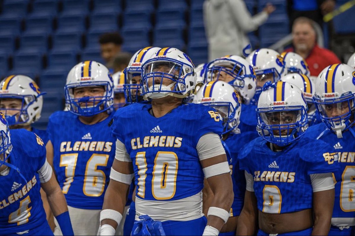 KeionBennett's tweet photo. Signed and sealed .... committed ‼️@BLINNFBRECRUIT @JoeFoteh @SamuelClemensHS @ClemensBuffsFB https://t.co/n6E8q7zlrh