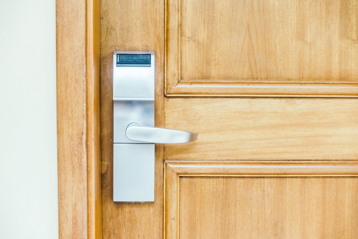 dsdbrands's tweet photo. Do you prefer door knobs or door levers? https://t.co/ctIJnw5knV #dsdbrands #doorlocks #locks #homeimprovement https://t.co/7WhTTsaUv5