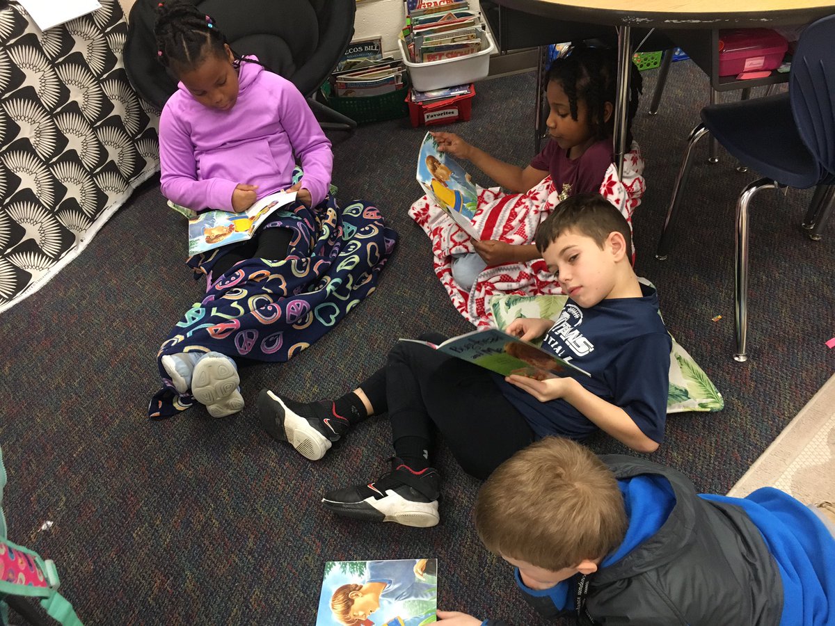 CallisonMadsen's tweet photo. Book clubs! Because who doesn’t love talking about a great story? #pridein5 #hecreads #hecleads https://t.co/Q8yO5wyw26