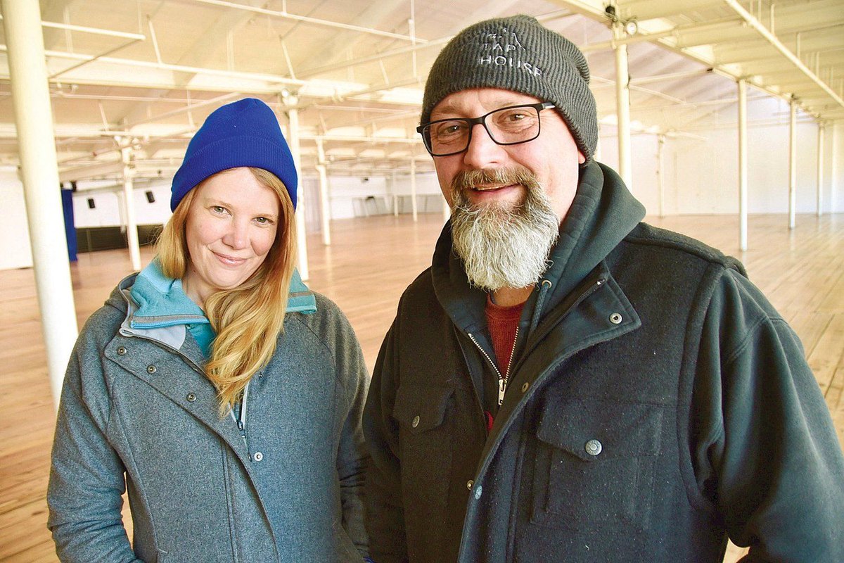 BerkshireEagle's tweet photo. The eatery, The Breakroom at Greylock Works, will be helmed by Brian Alberg, a well-known chef in the #Berkshires, in partnership with colleagues at Main Street Hospitality, where he works as vice president of culinary development. https://t.co/a7e0ZjCc0c #foodies #food https://t.co/M9t88SWAQ1