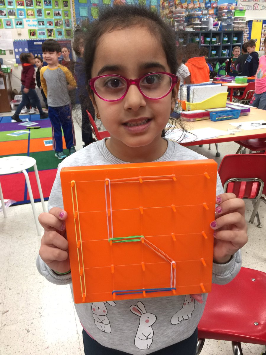 kntcher09's tweet photo. Love those math workstations on teen numbers!! #adventuresinroom104 #ashlandsoar https://t.co/eLwYbEjTNH