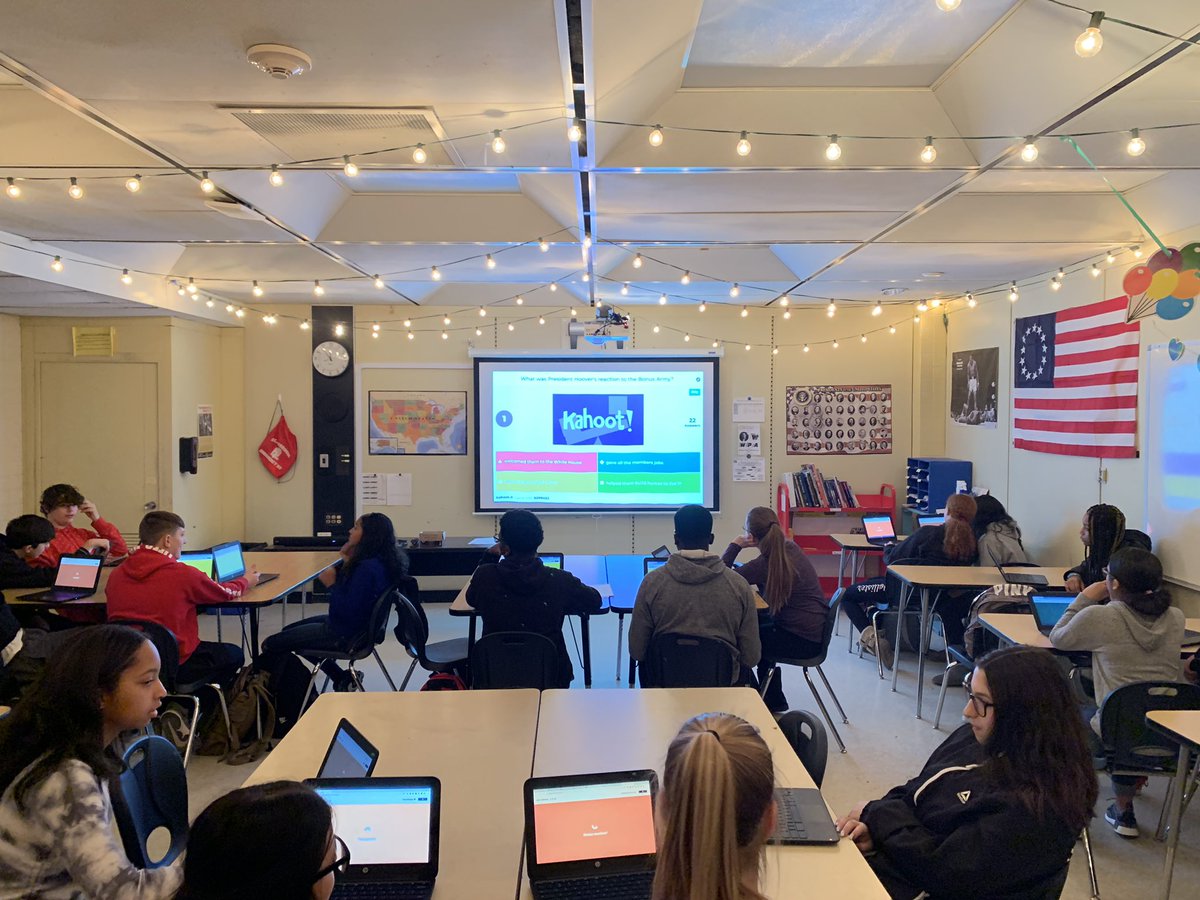 Nothing beats the energy, enthusiasm, and whole class engagement on a Kahoot review day! These guys are ready to rock tomorrow’s assessment!  #livinghistory  <a href="/GetKahoot/">Follow @Kahoot</a> <a href="/MartinWildcats/">Martin Middle School</a> <a href="/BillBlackRI/">Bill Black</a> <a href="/Messier_EP/">Shane Messier</a>