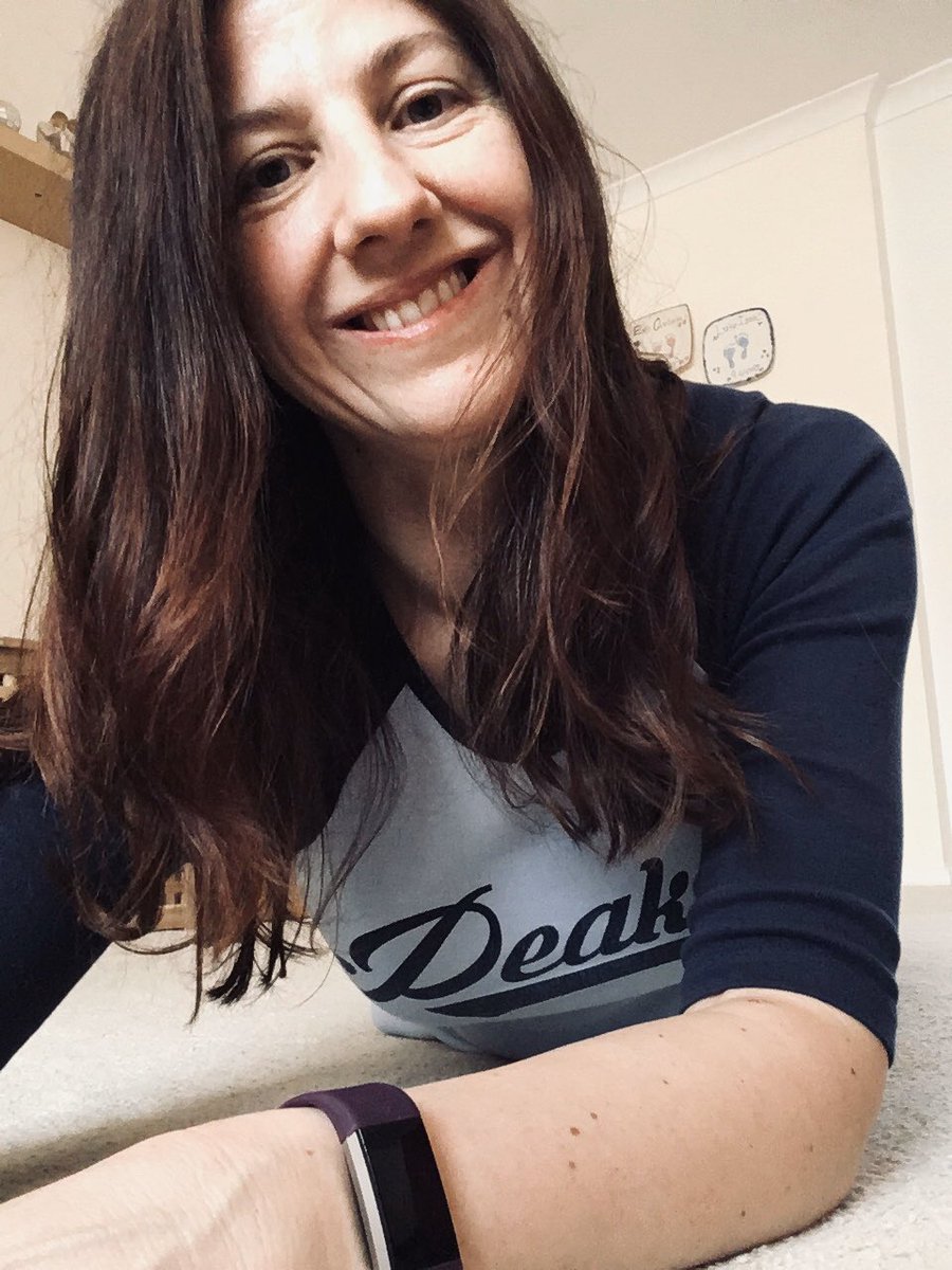 MarieJones14057's tweet photo. #plankday #plankfest #chachaslide 

Managed to squeeze this in between a short run and baking my daughter’s b cake. Oh my goodness so much fun even if I might need to work a little on my cha cha cha 🥴🤪💃 and my right and left 😂🤣.! @MyPeakChallenge @SamHeughan @PeakersEngland https://t.co/i4oNdG9osJ