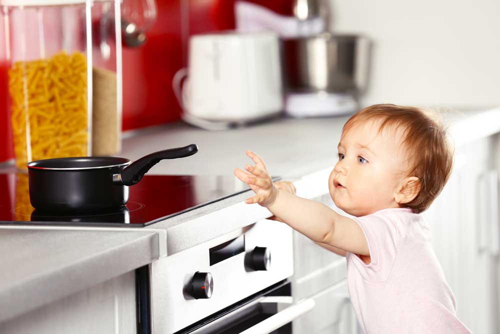 BCIRPU's tweet photo. It's #BurnAwarenessWeek! Did you know that fire and flame are not the most common causes of burns in young children? Read our factsheet to learn more: https://t.co/gPJcYAD3I7 @BCBurnFund https://t.co/0bqen3VFzC
