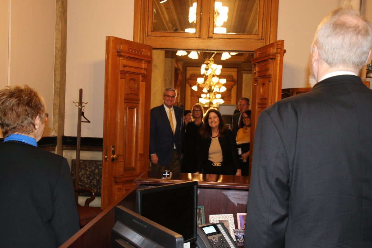 indgop's tweet image. President @realDonaldTrump is on the ballot in Indiana! It was a thrill to welcome @KarenPence back home again to Indiana to officially file.

Hoosier Republicans are organized, motivated and energized -- and collected more than double the needed signatures in record time!