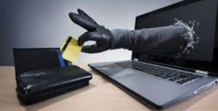 Navalpolicia's tweet photo. 👮‍♂️👉🏼Ante las #estafas que estan llegando através de los #CorreosPrivados no está de más tomar un minimo de precauciones.💻
Si te llega alguno que te haga desconfiar #NoAbras el correo, #NoDescargues ninguno de los archivos que vengan adjuntos ni des clave alguna
#PorTuSeguridad https://t.co/h88Xw5troo