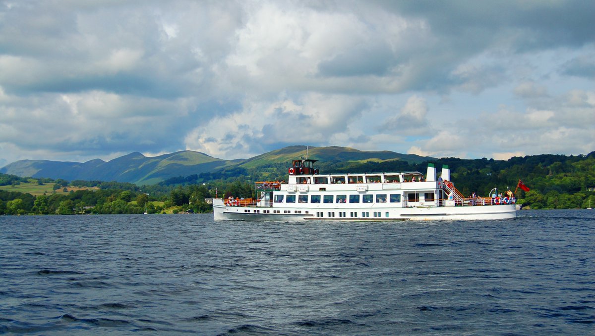cumbriadotcom's tweet photo. Windermere Lake Cruises. Take a cruise with a view to the high Lakeland fells- a magnificent backdrop!

https://t.co/a1niqQZHmL

#cumbriadotcom #lakewindermere  #lakedistrict https://t.co/juaBGtSUPH
