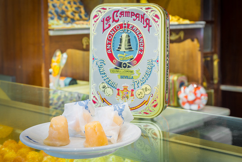Ayto_Sevilla's tweet photo. Los establecimientos emblemáticos de #Sevilla son una seña de identidad de la ciudad, ya que reflejan nuestra cultura y tradiciones, algunas de ellas centenarias.
🛍 Descúbrelos aquí: https://t.co/fekNcvjC5y @camaradesevilla #ComercioSev #Sevillahoy https://t.co/30R8nmNh0O