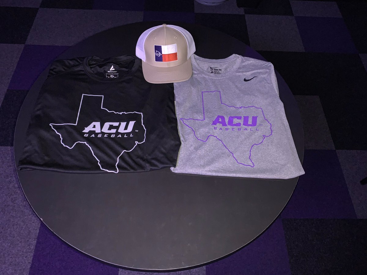 🚨As we approach opening day, we are excited to give away some FREE gear over the next 🤘weeks.

In order to be eligible to WIN, you must👇
☑️ Follow <a href="/ACU_Baseball/">ACU Baseball</a> 
☑️ Retweet this tweet 

⚾️Winner announced on 2/8

This week we are giving away our TEXAS Package⬇️🔥⬇️🔥⬇️