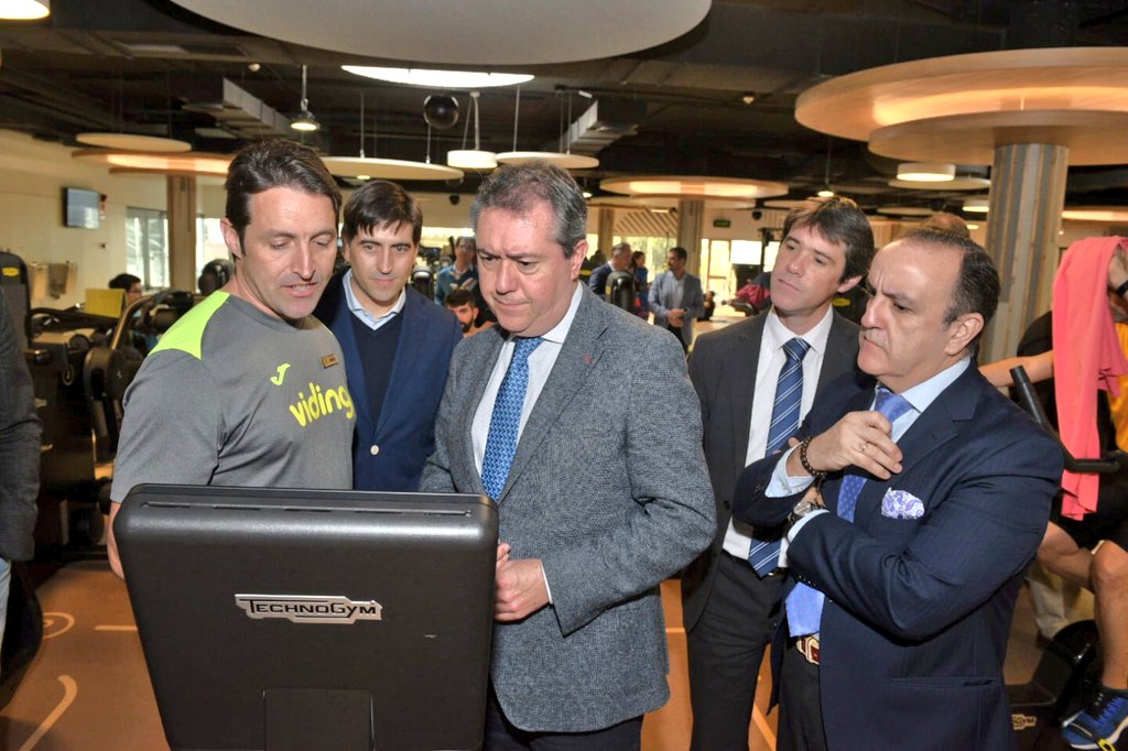 Inaugurado el Centro Deportivo Viding Piscinas Sevilla tras la reforma completa de sus instalaciones, una gran apuesta por el #deporte que contribuye a construir un modelo de ciudad más saludable.