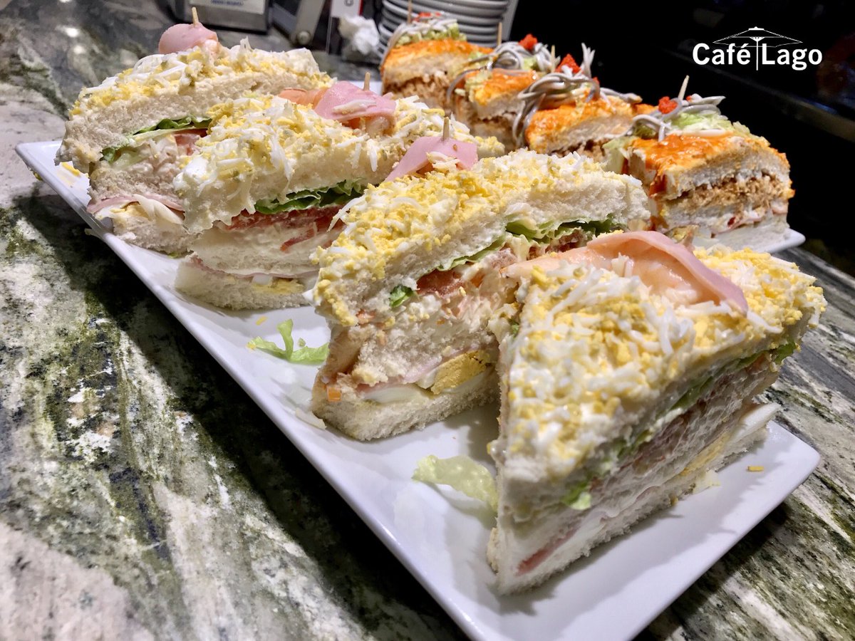 cafelagobilbao's tweet photo. ¿Hay hambre a estas horas? 😋 Pues ya estás corriendo porque se nos están acabando. 

🍴 ¡Tenemos muchas opciones! 😊

#CascoViejo #Zazpikaleak #pintxos #sándwiches https://t.co/qSQDcGozoG