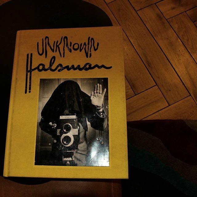 sagechildren's tweet image. Hold it .... Feel it .... Experience it⠀
But don't let it consume you. ⠀
⠀
Life is a series of snapshots -⠀
So you can pose for the camera or you can shield your face ⠀
⠀
#pebblyy #dramaticportrait #capturethemoment #70svibe #70sinspired #70saest… ift.tt/31vide0
