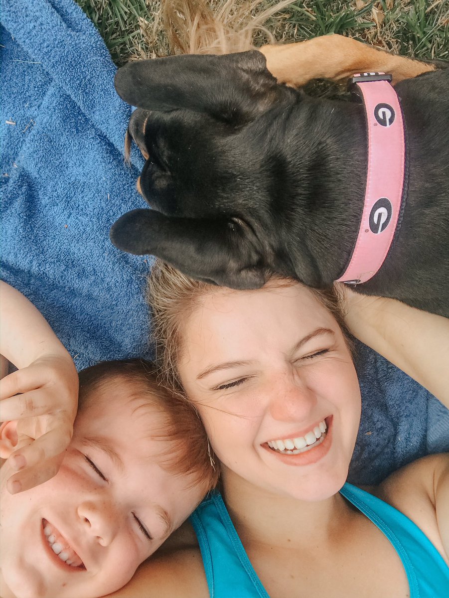 jadeyarbrough's tweet photo. Enjoy these pictures of our everyday life https://t.co/BbtjeyOlTw