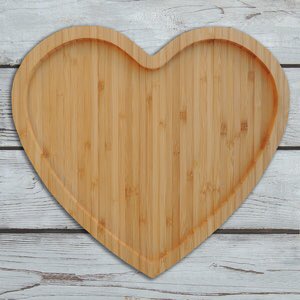 Send this sweet serving tray to someone you love today and take advantage of discount code: LOVE10 on our website to receive 10% OFF your entire order. Offer good until February 14th. $29.95 before discount &amp; shipping. #vacavillefruitcompany #valentinesgift #valentinesgiftideas