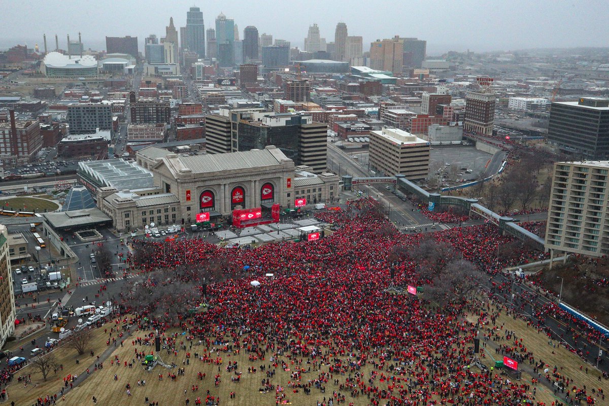 DJLightFighter's tweet photo. Damm and it was colder that day in Philly https://t.co/qDp7XGfDNd