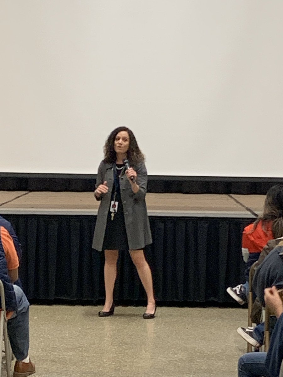 RadteacherAvery's tweet photo. It’s a great day to be a 6th grade Stealth Ninja. Congratulations to all of our super students in your awards. #Radteacher #SMMSMV https://t.co/Nn37WHuXyE