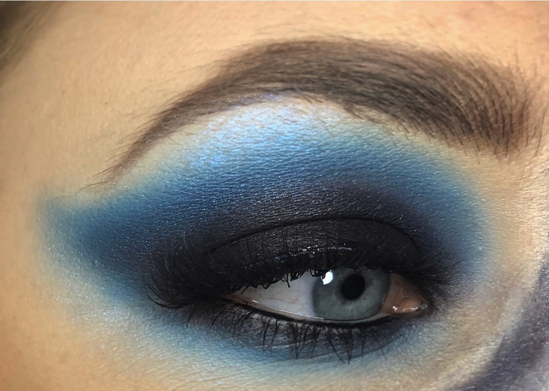 Becka_Marland's tweet photo. Tonight new IG look go check it out at aureale_halo ❤️ @beautybay #carnivalpalette #Instagram #thatblend #smokeyeye @rimmellondonuk @elfcosmetics https://t.co/xNeZivenOJ