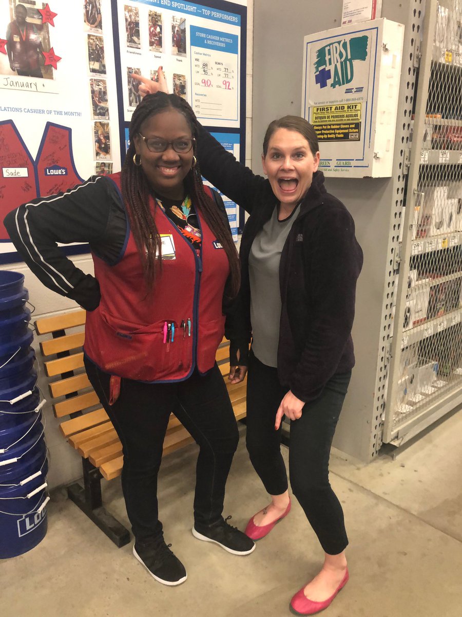 _nicolemarie_6's tweet photo. January CASHIER OF THE MONTH! Sade!! 100% on all metrics. We are SO LUCKY to have you on our team! Keep up the awesome job Sade! We couldn’t do this without you! #1713elizabethcitync #wehavethebestemployees #loveourfrontend @JoshRob30748491 https://t.co/FchqLdFqXn