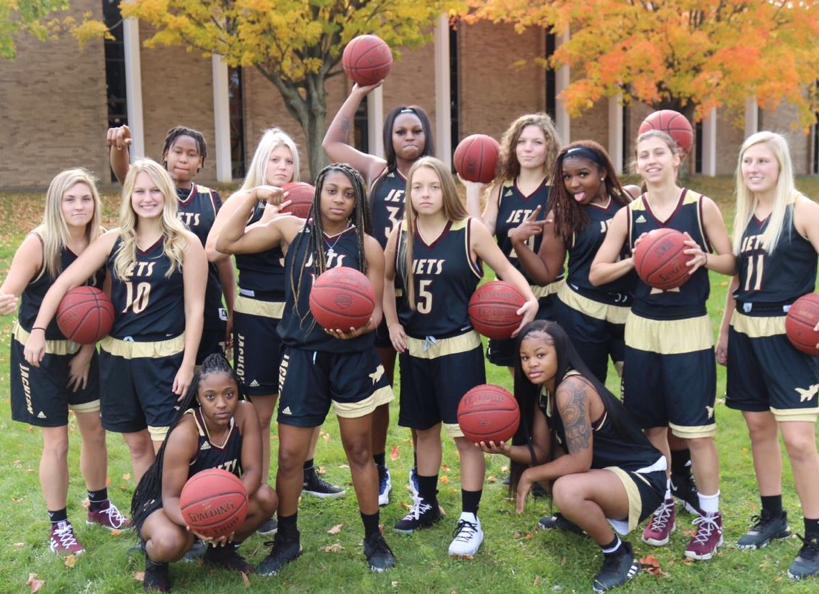 jcwomenshoops's tweet image. #womeninsportsday and Home game day!