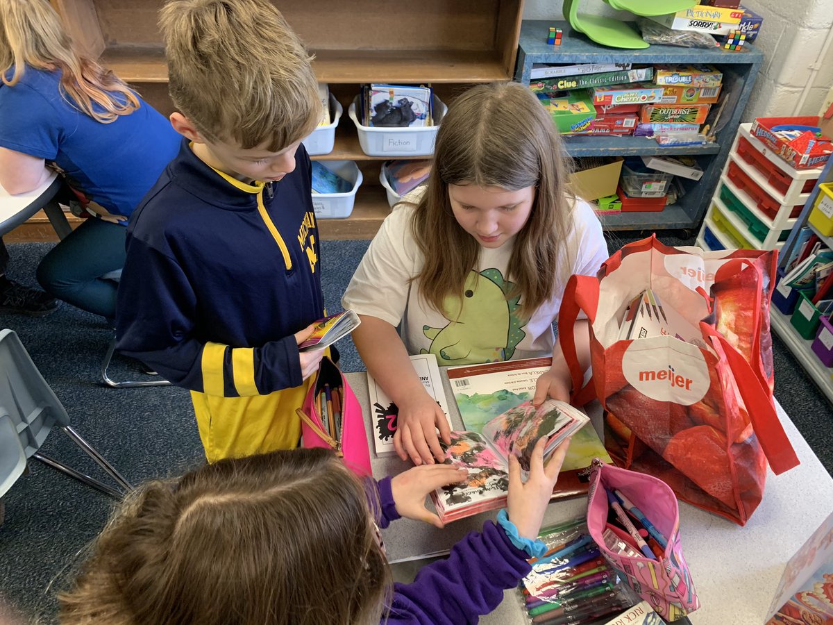 petschpals's tweet photo. Global Play Day 😊 @WalledLkSchools @DublinWL #wleced https://t.co/5UdZ4NdJzj