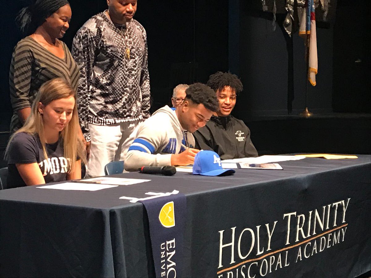 HolyTrinityFTBL's tweet photo. Congratulations to @Kevin23Chandler and @Treydatruth52 for signing their Letters of Intent to @AF_Football and @FloridaTechFB #WeDifferent https://t.co/JRwL94hPZk