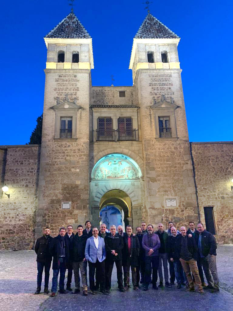 Damos a bienvenida a todos nuestros delegados en la reunión que cada año celebramos en Toledo. Un encuentro que sirve para intercambiar experiencias y reconocer su trabajo. Somos una marca de referencia gracias a su trabajo. Bienvenidos a Toledo!
#inaelavanzaporvosotros