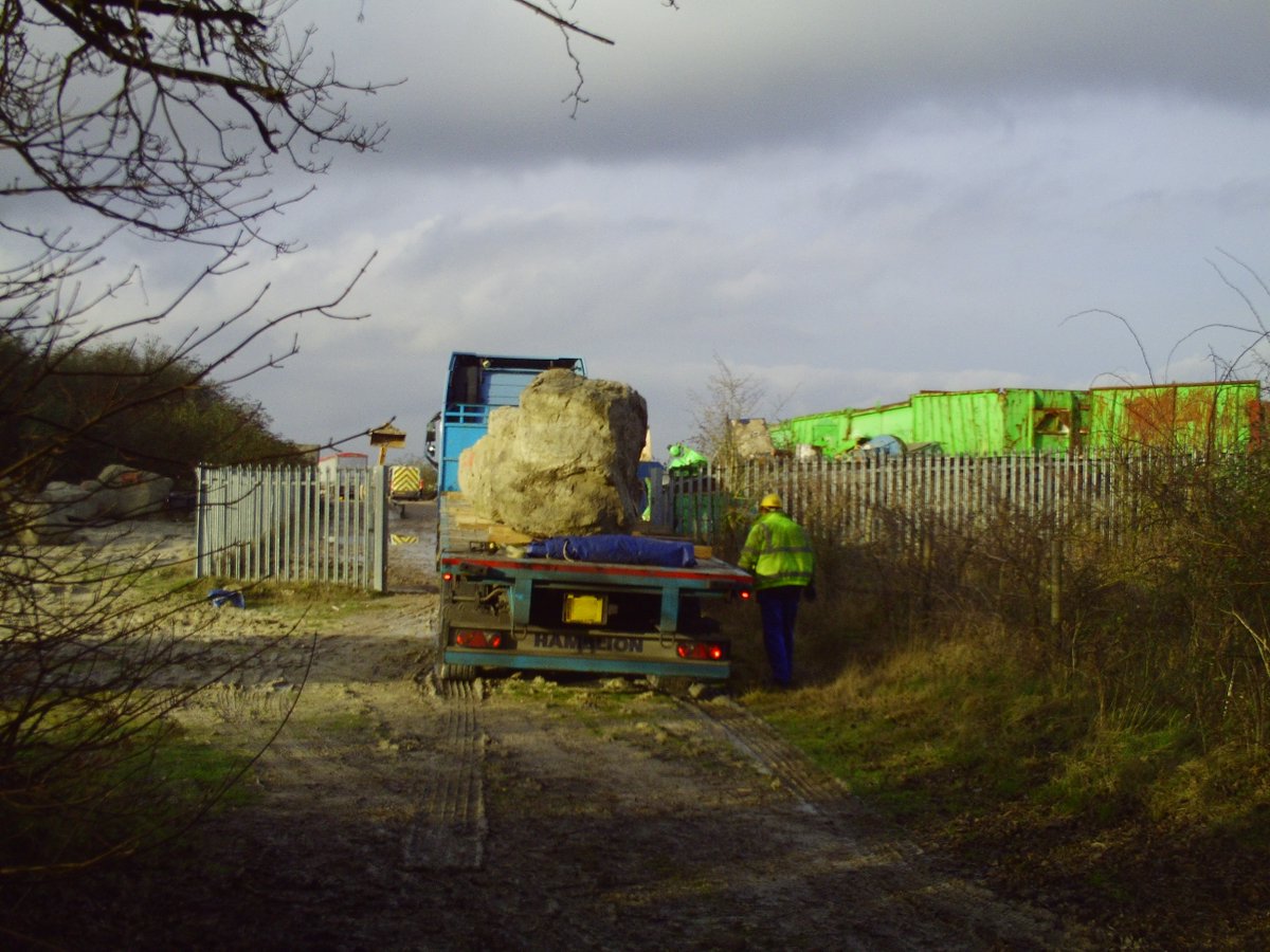 clarke_son's tweet photo. Great to get 24 tonnes transported by Hamblion Transport Ltd to Collins and Curtis Masonry Ltd for one of their projects. #totternhoe #clunch #lorry #britishbusiness #wildlifetrust #histroicbuildings #restorations #bedfordshire #dunstable #totternhoeclunch #keeponquarrying https://t.co/zpBmC7gpeH